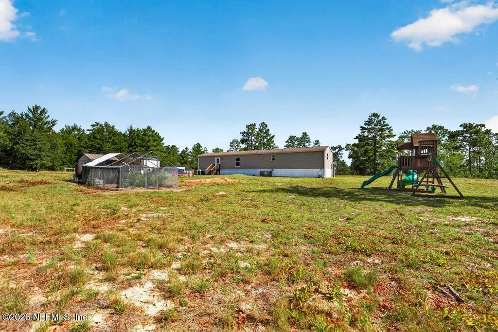 323 Lily Trail Interlachen FL 32148