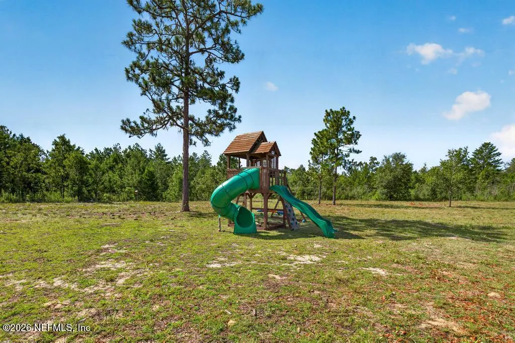 323 Lily Trail Interlachen FL 32148