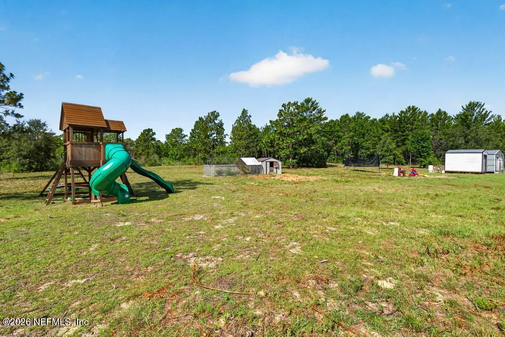 323 Lily Trail Interlachen FL 32148