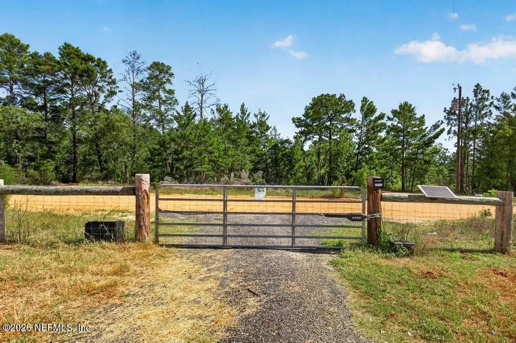 323 Lily Trail Interlachen FL 32148