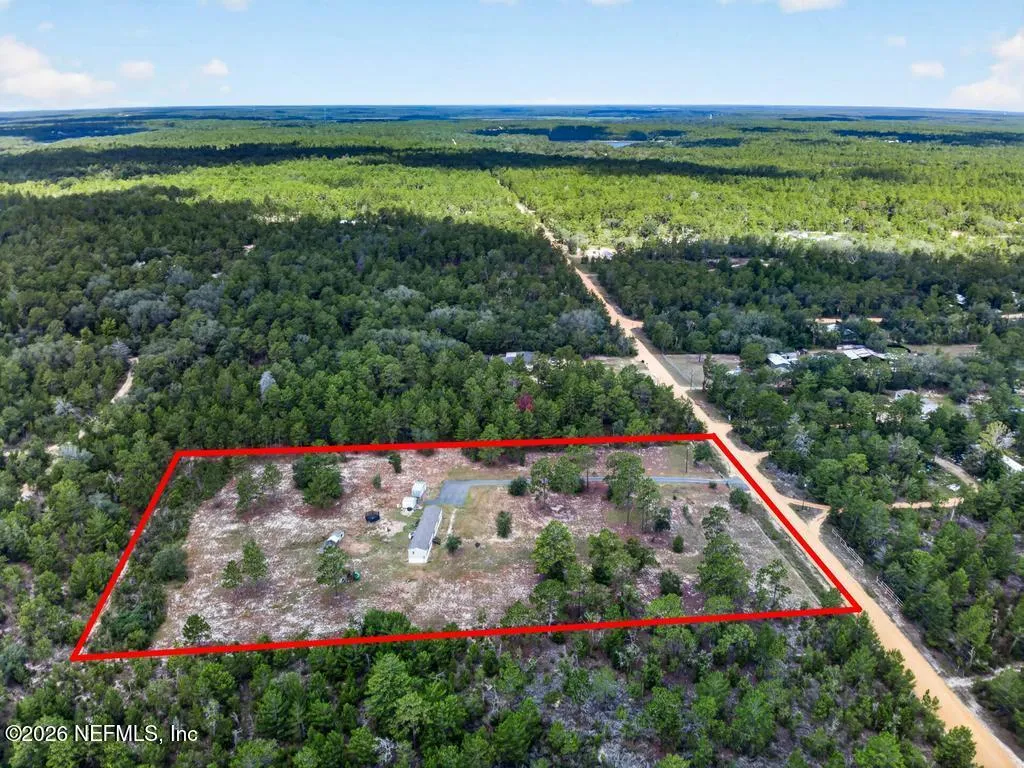 323 Lily Trail Interlachen FL 32148
