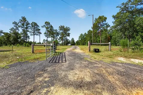 323 Lily Trail Interlachen FL 32148