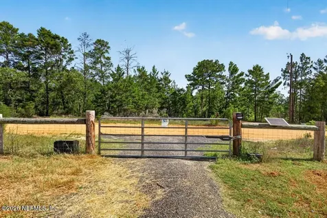 323 Lily Trail Interlachen FL 32148
