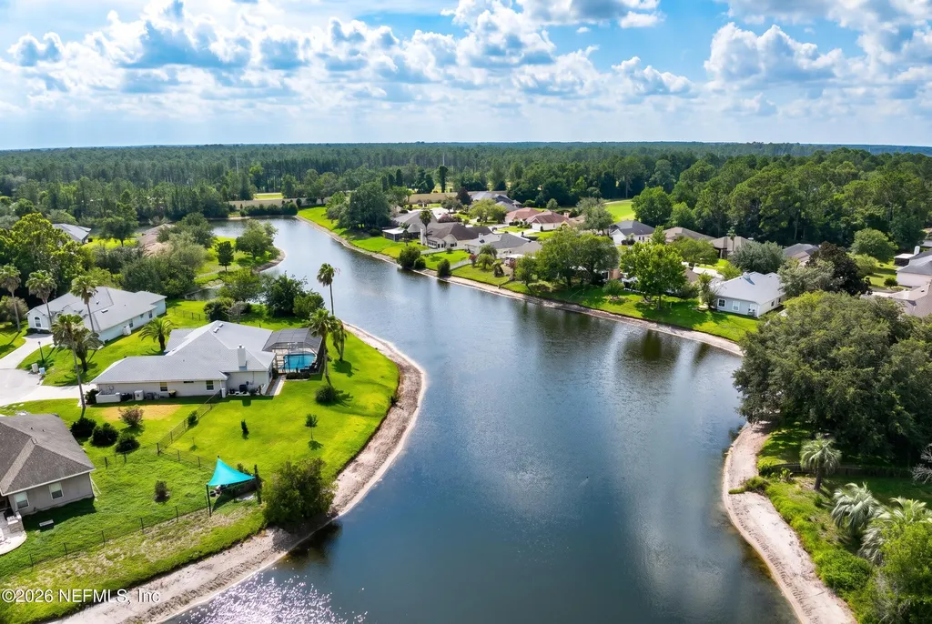 5851 Las Counts Court Jacksonville FL 32222
