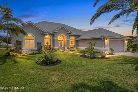 5851 Las Counts Court Jacksonville FL 32222