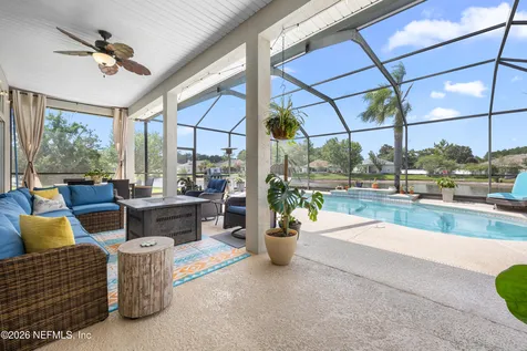 5851 Las Counts Court Jacksonville FL 32222
