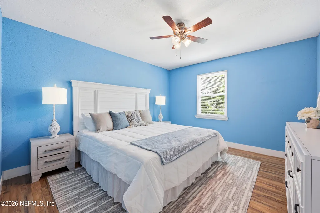 1374 Main Street Atlantic Beach FL 32233