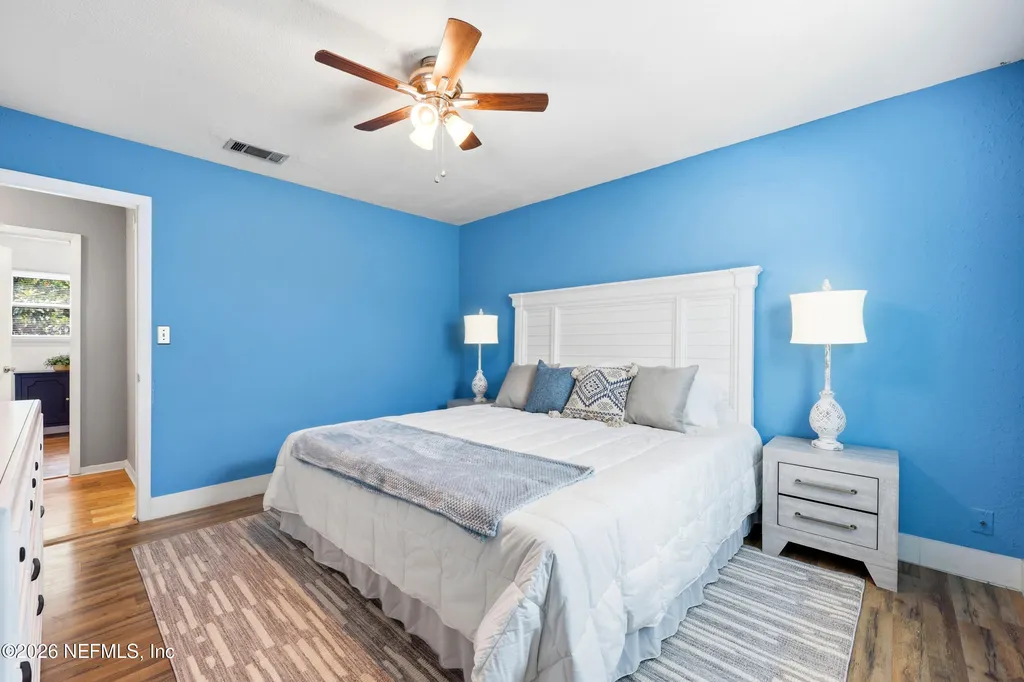 1374 Main Street Atlantic Beach FL 32233