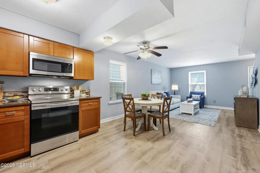 1374 Main Street Atlantic Beach FL 32233