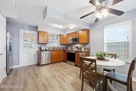 1374 Main Street Atlantic Beach FL 32233
