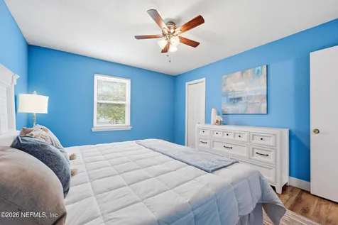 1374 Main Street Atlantic Beach FL 32233