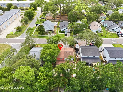1374 Main Street Atlantic Beach FL 32233