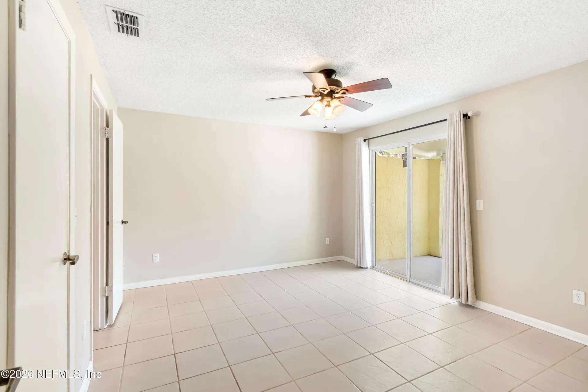 8234 Daisy Lane N Jacksonville FL 32244