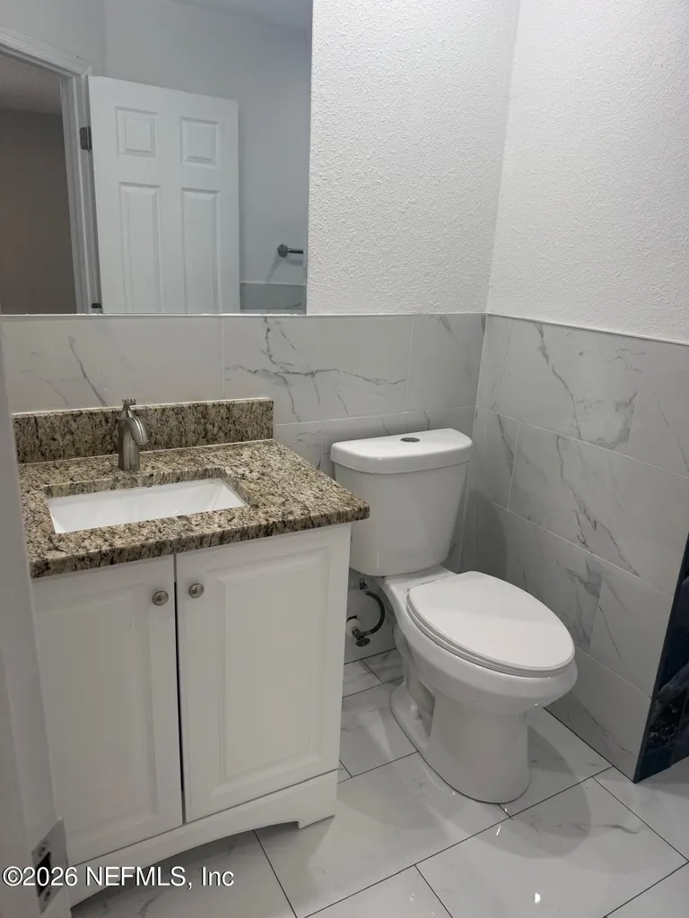 7945 Macinnes Dr Drive Jacksonville FL 32244