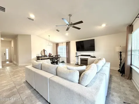 3085 Laurel Springs Drive Green Cove Springs FL 32043