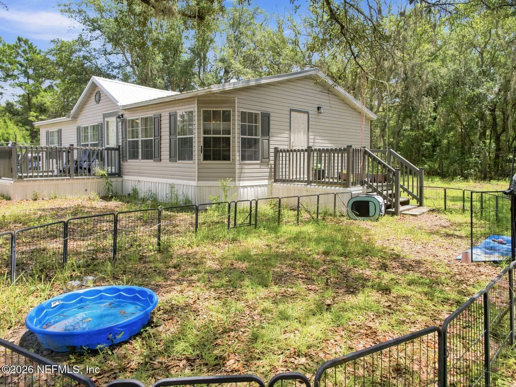 820 Selma Avenue Interlachen FL 32148