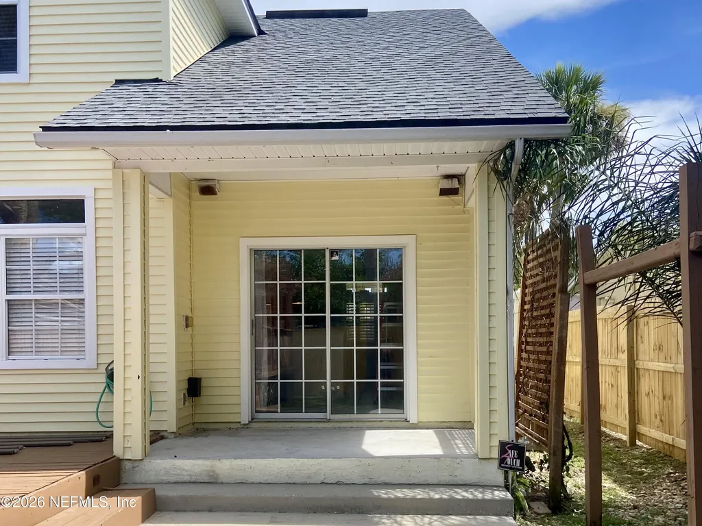 561 Upper 8th Avenue S Jacksonville Beach FL 32250