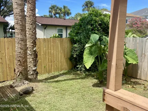 561 Upper 8th Avenue S Jacksonville Beach FL 32250