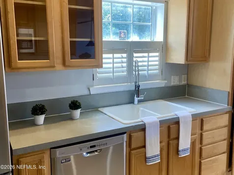 561 Upper 8th Avenue S Jacksonville Beach FL 32250