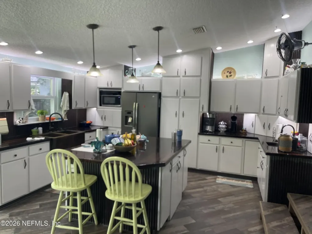 1104 5th Avenue N Jacksonville Beach FL 32250