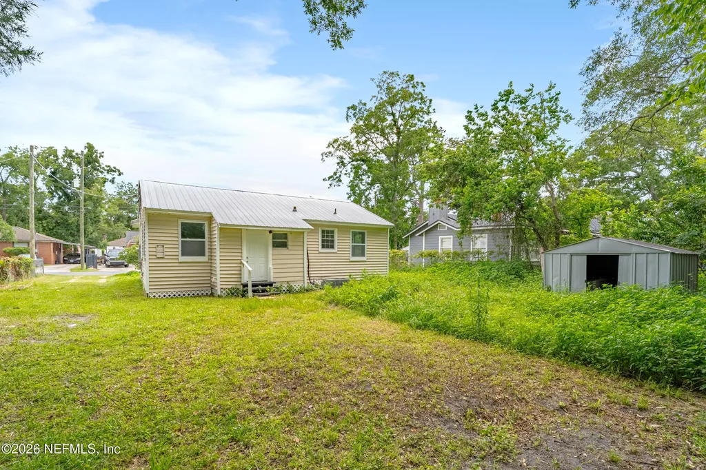 3267 Sunnybrook Avenue N Jacksonville FL 32254