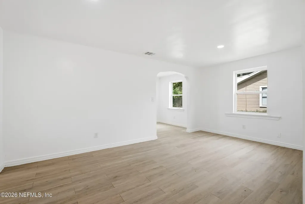 3267 Sunnybrook Avenue N Jacksonville FL 32254