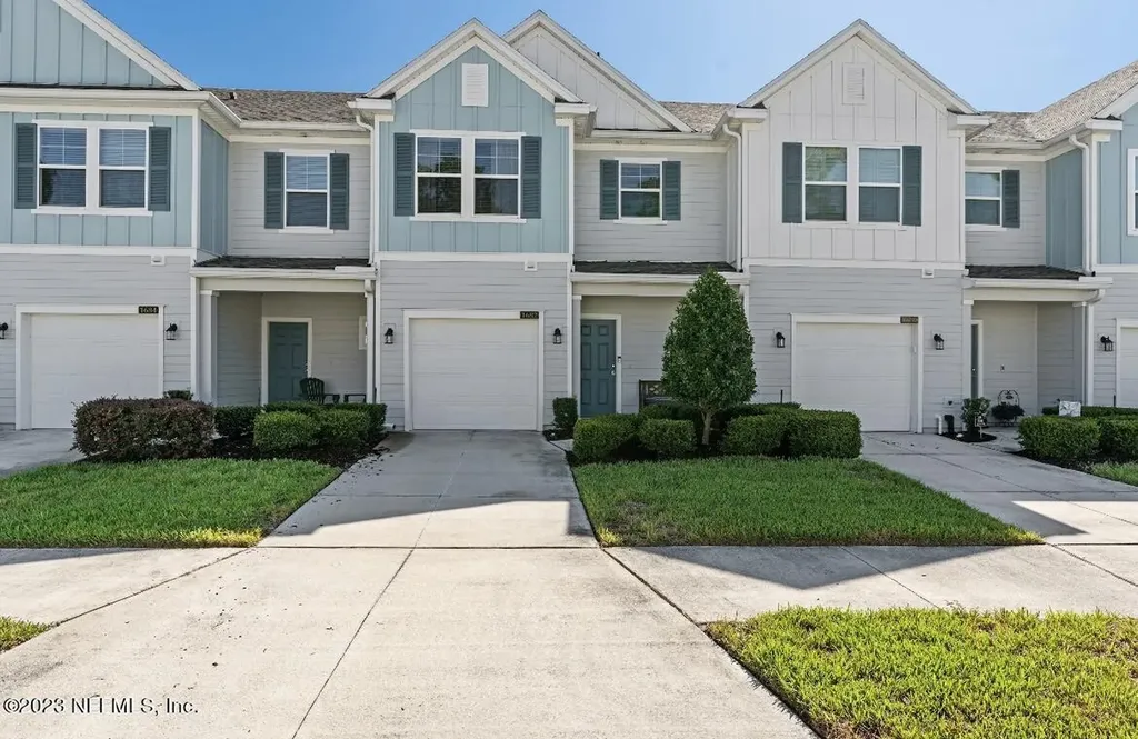 1682 Pottsburg Point Drive Jacksonville FL 32207