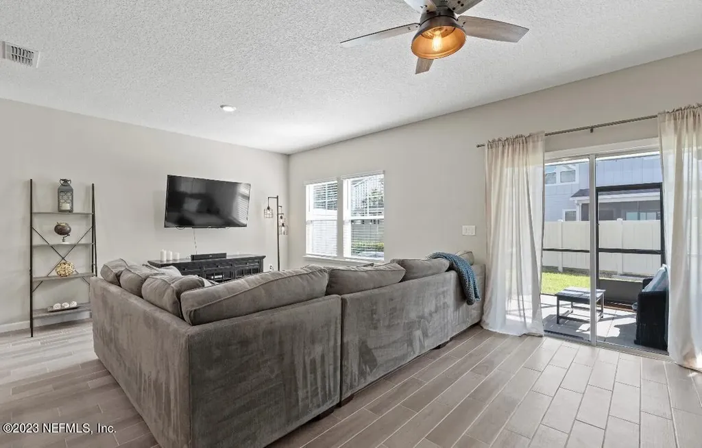1682 Pottsburg Point Drive Jacksonville FL 32207