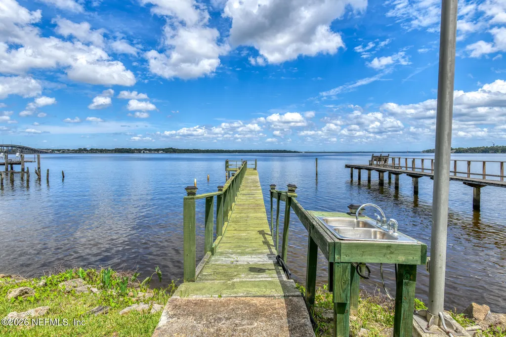 115 Sunset Point Road East Palatka FL 32131