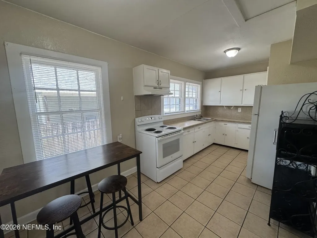 8277 Cheryl Ann Lane Jacksonville FL 32244