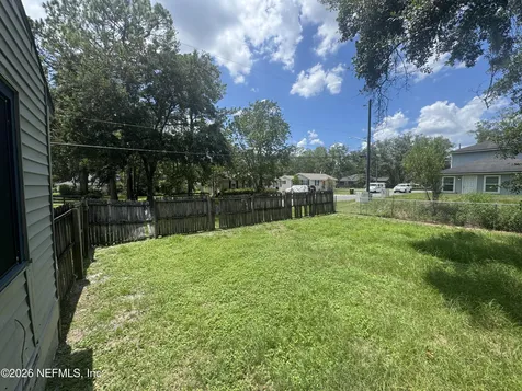 8277 Cheryl Ann Lane Jacksonville FL 32244
