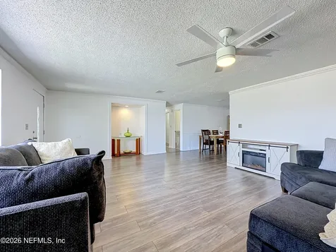 8174 Spring Lake Road N Jacksonville FL 32210