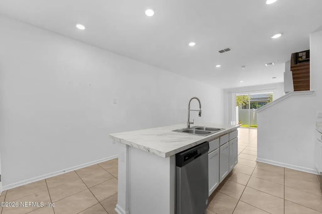 8337 Asteroid Street Jacksonville FL 32256