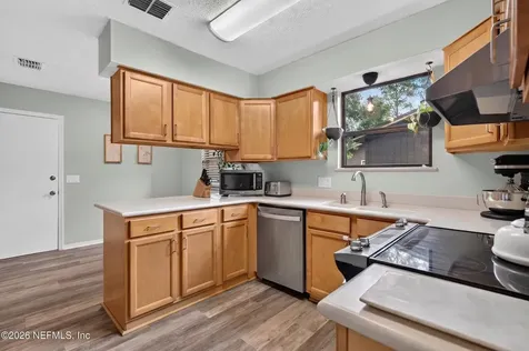 3386 Laurel Grove S Jacksonville FL 32223
