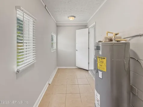 10453 Biscayne Boulevard Jacksonville FL 32218