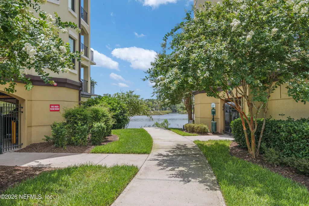 3958 Baymeadows Road Jacksonville FL 32217
