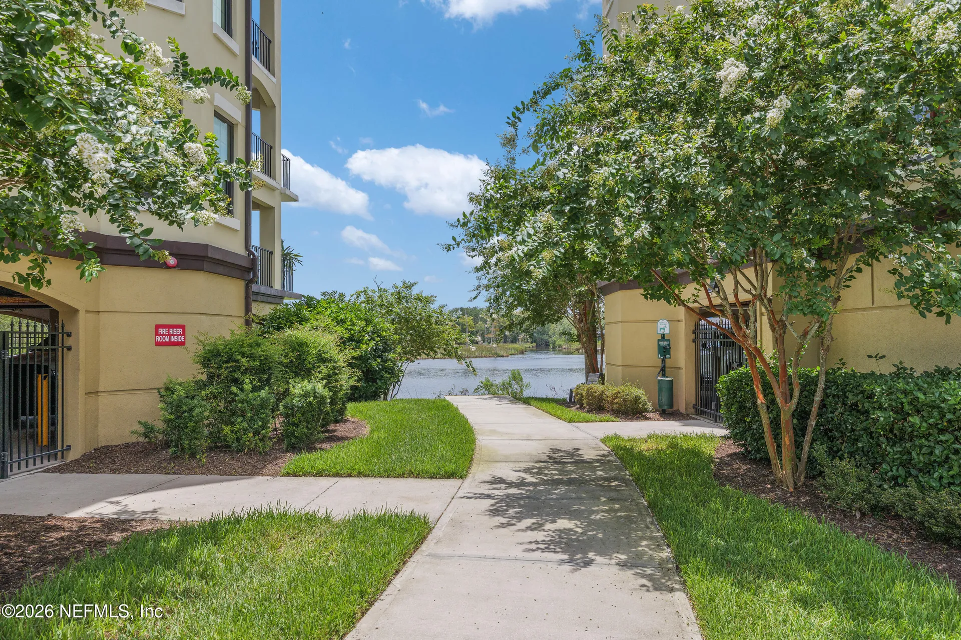 3958 Baymeadows Road Jacksonville FL 32217