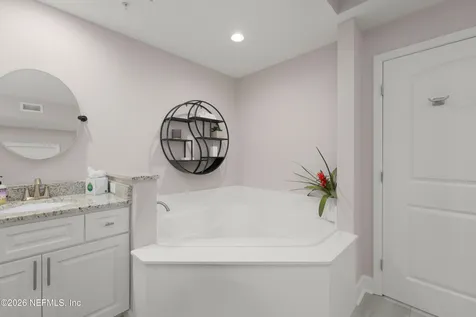 3958 Baymeadows Road Jacksonville FL 32217