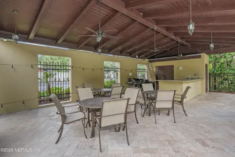 3958 Baymeadows Road Jacksonville FL 32217