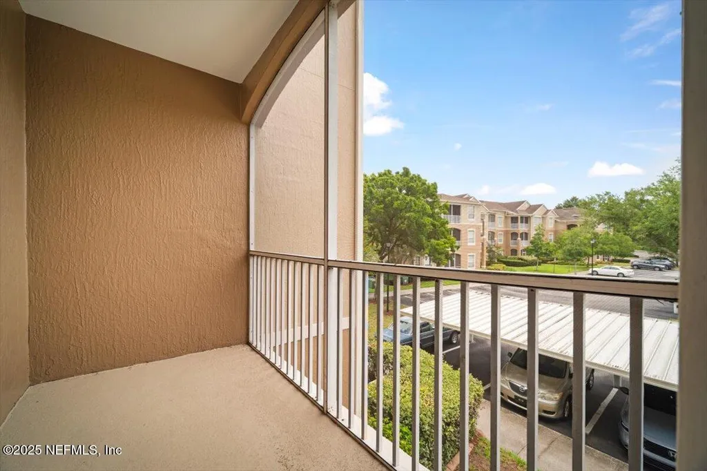 7990 Baymeadows Road E Jacksonville FL 32256