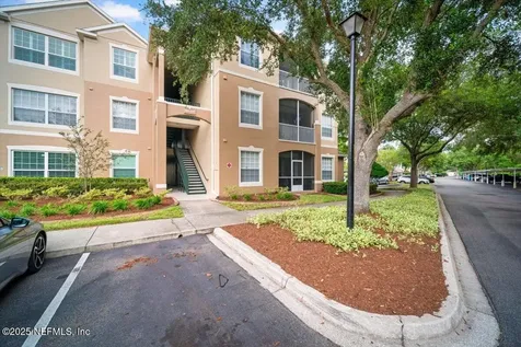 7990 Baymeadows Road E Jacksonville FL 32256