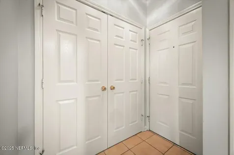 7990 Baymeadows Road E Jacksonville FL 32256
