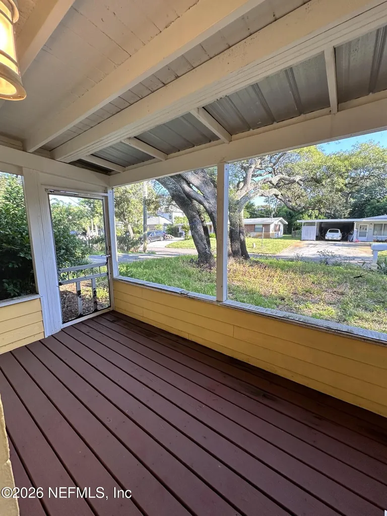 370 1st Street Atlantic Beach FL 32233