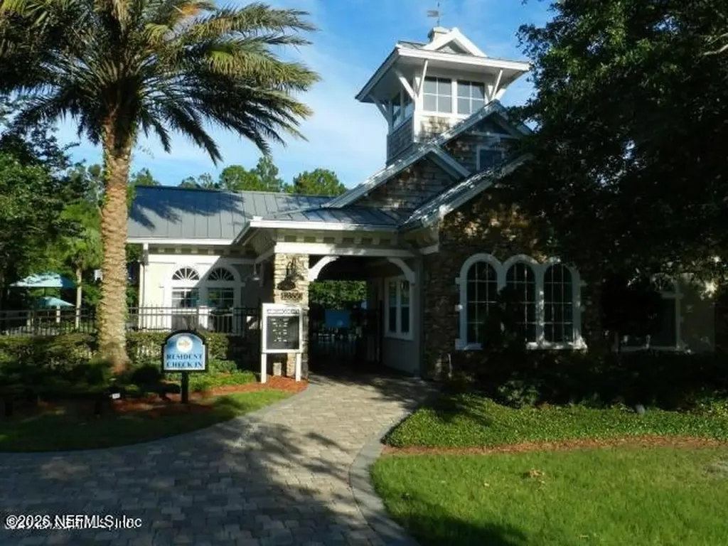 1701 Forest Lake Circle Jacksonville FL 32225