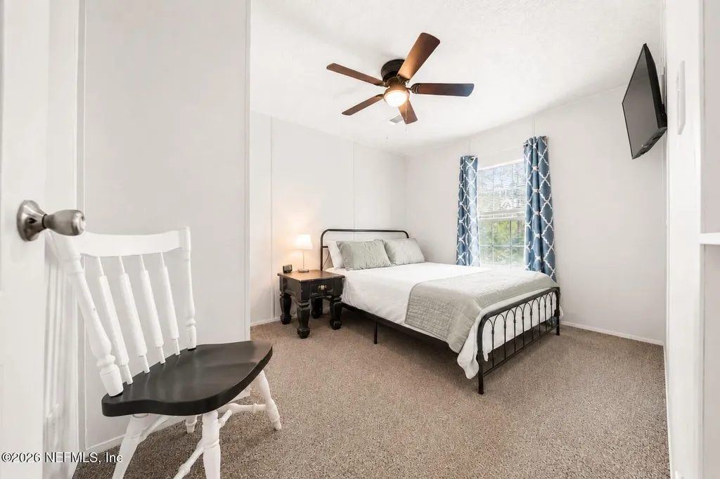 105 Buck Run Trail Hawthorne FL 32640
