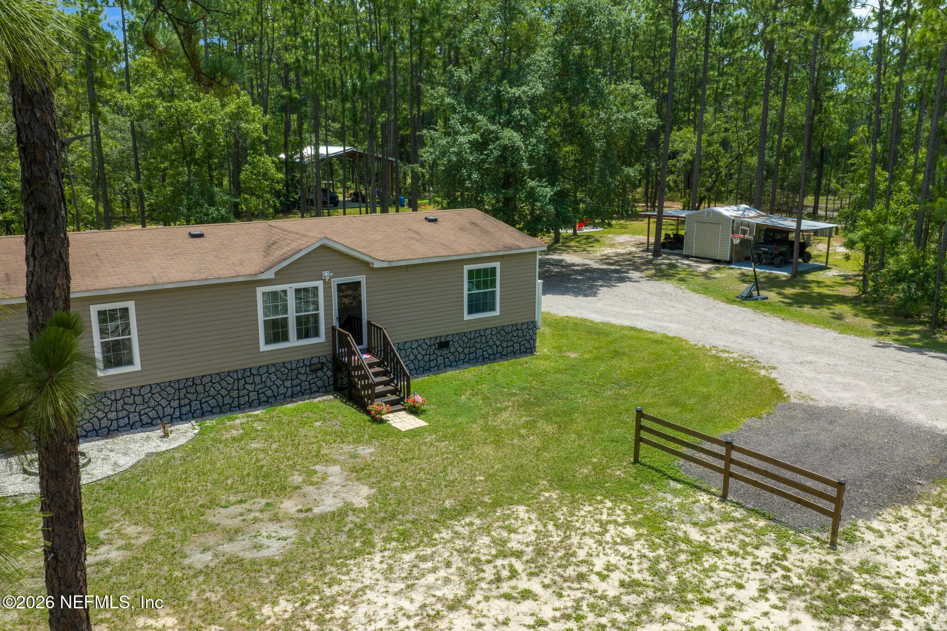 105 Buck Run Trail Hawthorne FL 32640