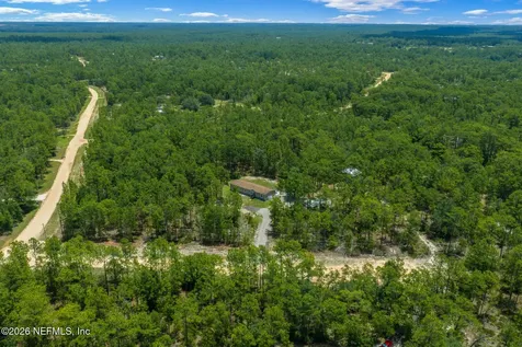105 Buck Run Trail Hawthorne FL 32640