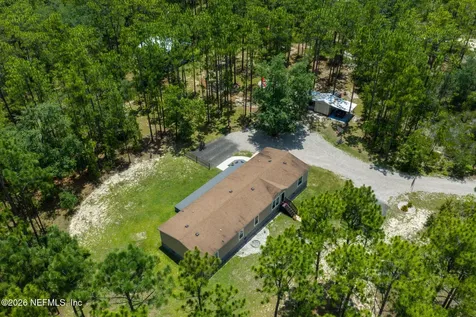 105 Buck Run Trail Hawthorne FL 32640