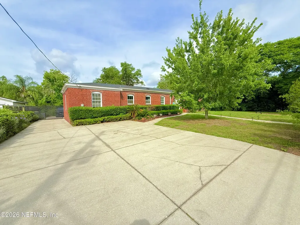2512 Hendricks Avenue Jacksonville FL 32207