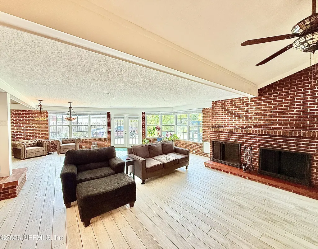 2512 Hendricks Avenue Jacksonville FL 32207